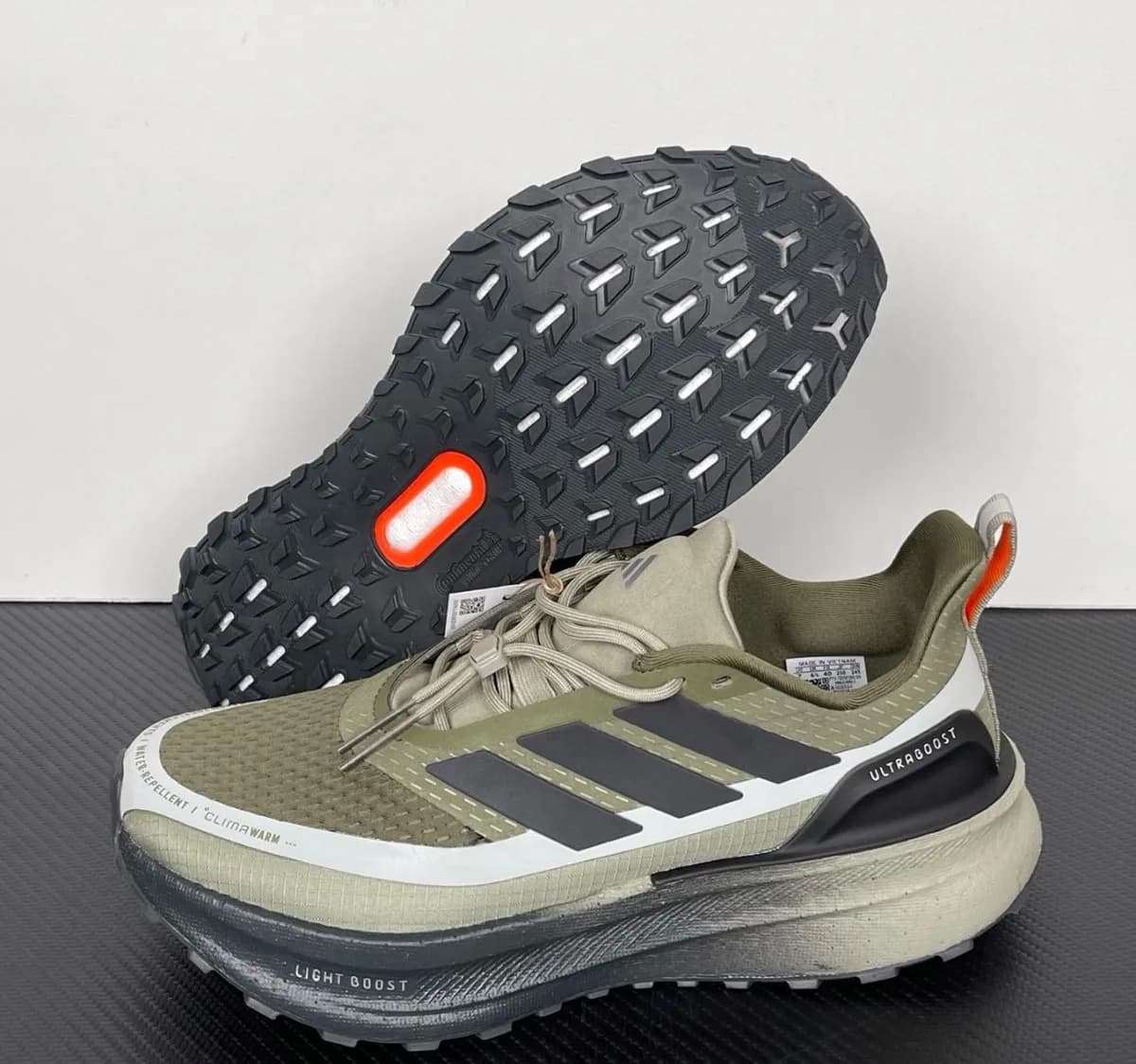 Adidas Ultraboost Light verde oliva